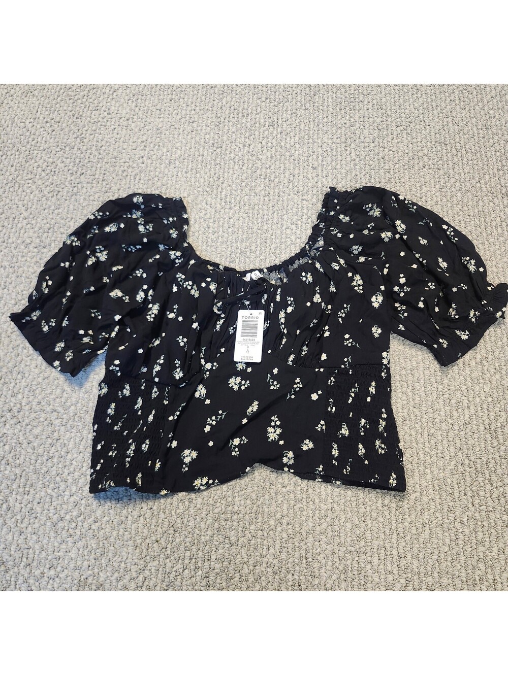 Torrid Lovesick Bubble Sleeve Top Daisy Clusters Deep Black Size 0 NWT